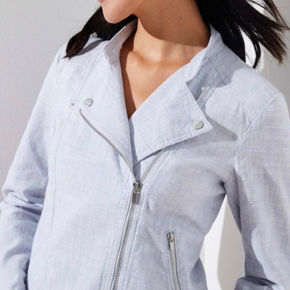 LOFT Soft Gray Suit Jacket - Picture 2 of 8